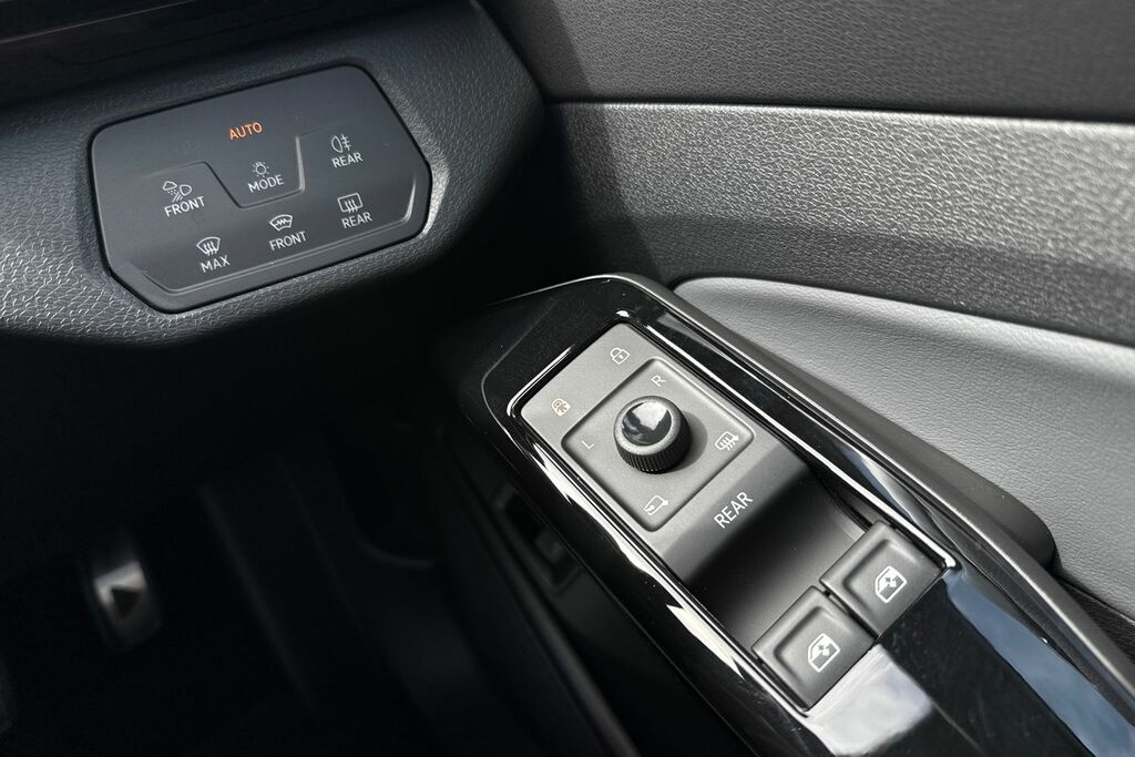 Volkswagen ID.5 210Kw Tech Pro 77Kwh Black #20