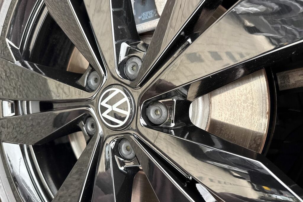 Volkswagen ID.5 210Kw Tech Pro 77Kwh Black #25