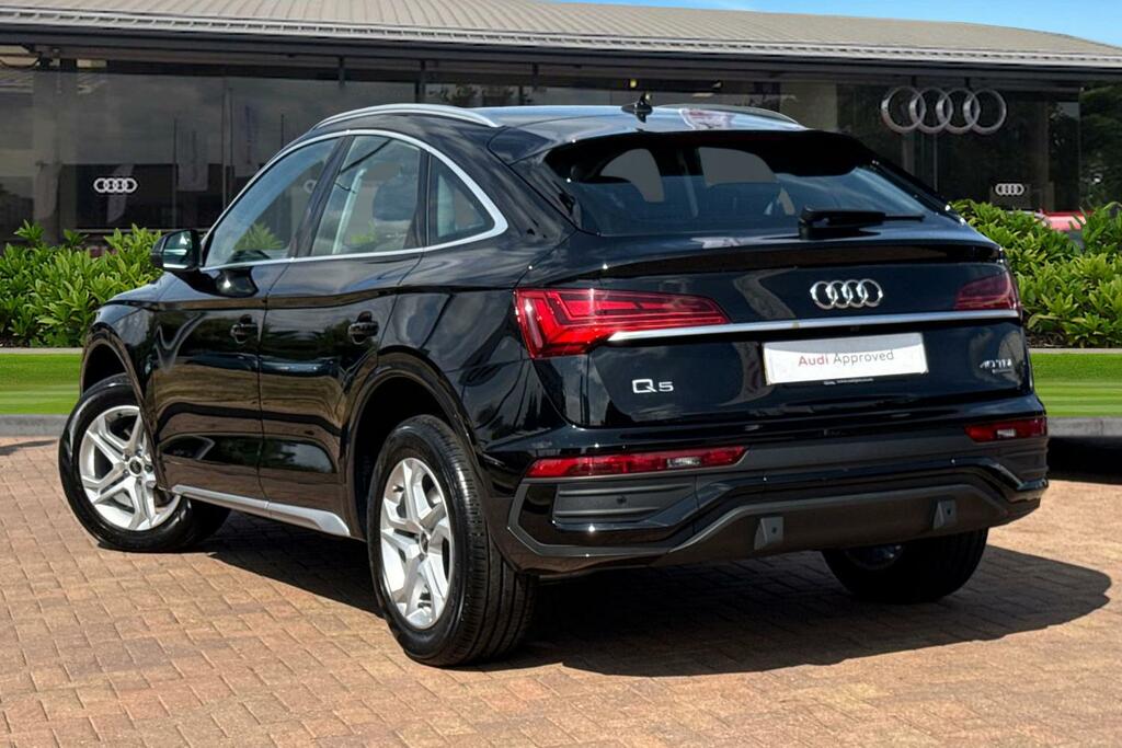 Audi Q5 My23.5 Sport 40 Tdi Quattro 204 Ps S Tronic Black #2