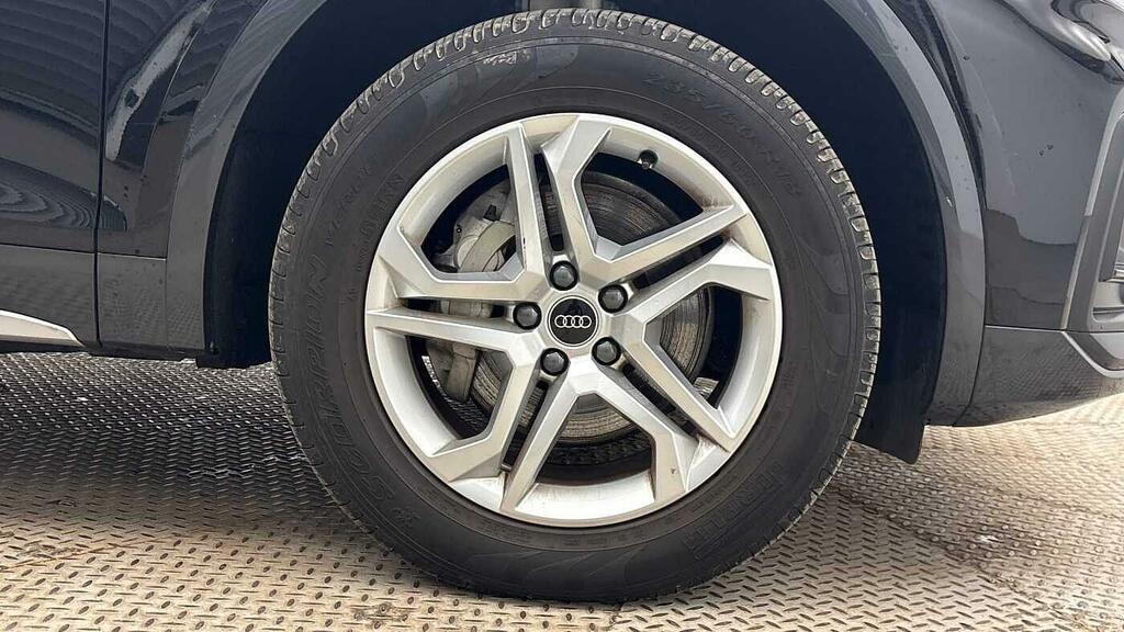 Audi Q5 My23.5 Sport 40 Tdi Quattro 204 Ps S Tronic Black #5
