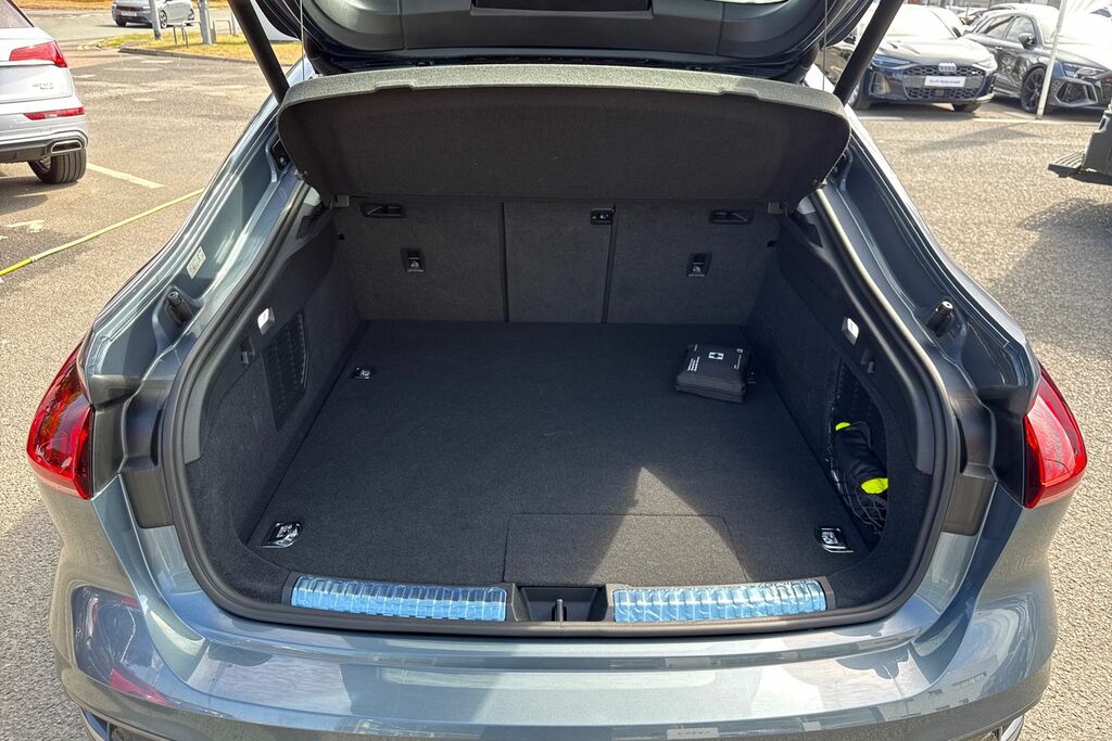 Audi A5 Sport E-hybrid Quattro 299 Ps S Tronic SD75YCN Blue #6