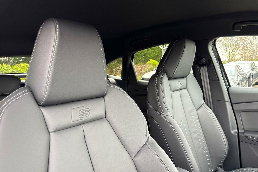 Audi Q4 E Tron 210Kw 45 82Kwh Black Edition Grey #8