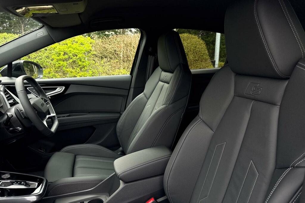 Audi Q4 E Tron 210Kw 45 82Kwh Black Edition Grey #26