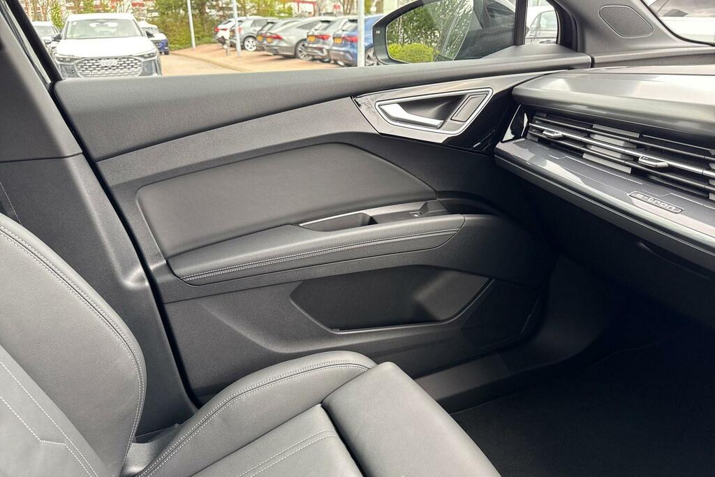Audi Q4 E Tron 210Kw 45 82Kwh Black Edition Grey #11