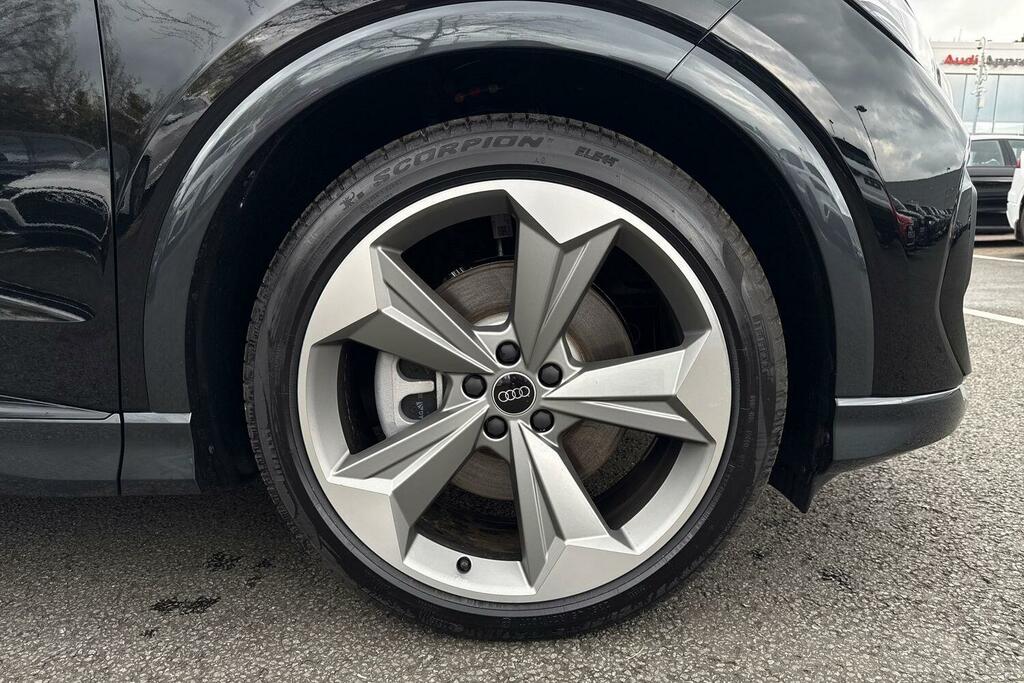 Audi Q4 E Tron 210Kw 45 82Kwh Black Edition Grey #12