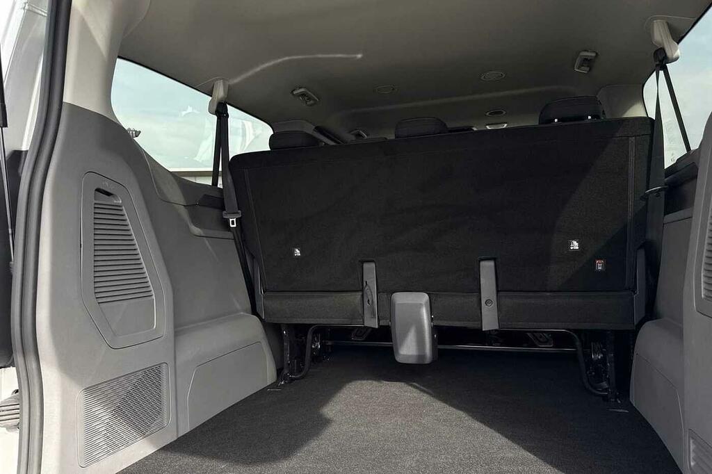 Volkswagen Transporter Shuttle 2.0 Tdi 150Ps Minibus Style Grey #40
