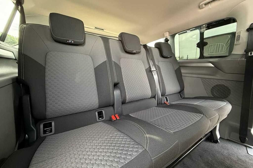 Volkswagen Transporter Shuttle 2.0 Tdi 150Ps Minibus Style Grey #44