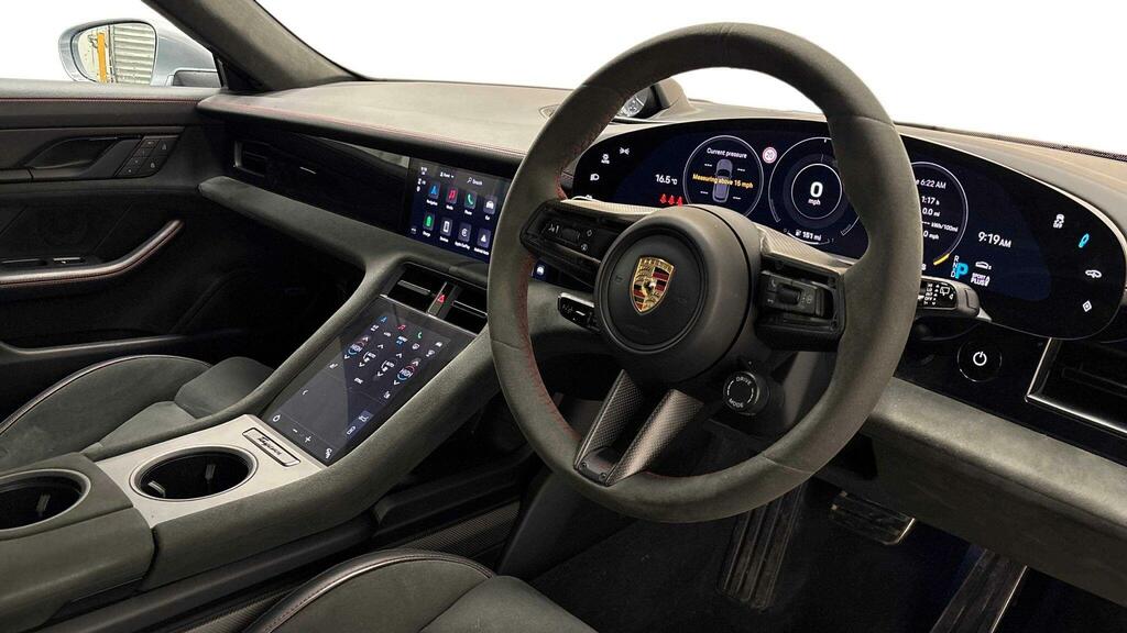 Porsche Taycan 440Kw Gts 93Kwh Silver #6
