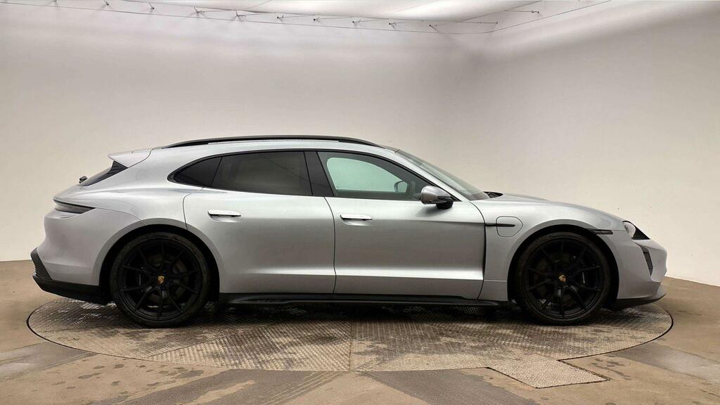 Porsche Taycan 440Kw Gts 93Kwh Silver #4