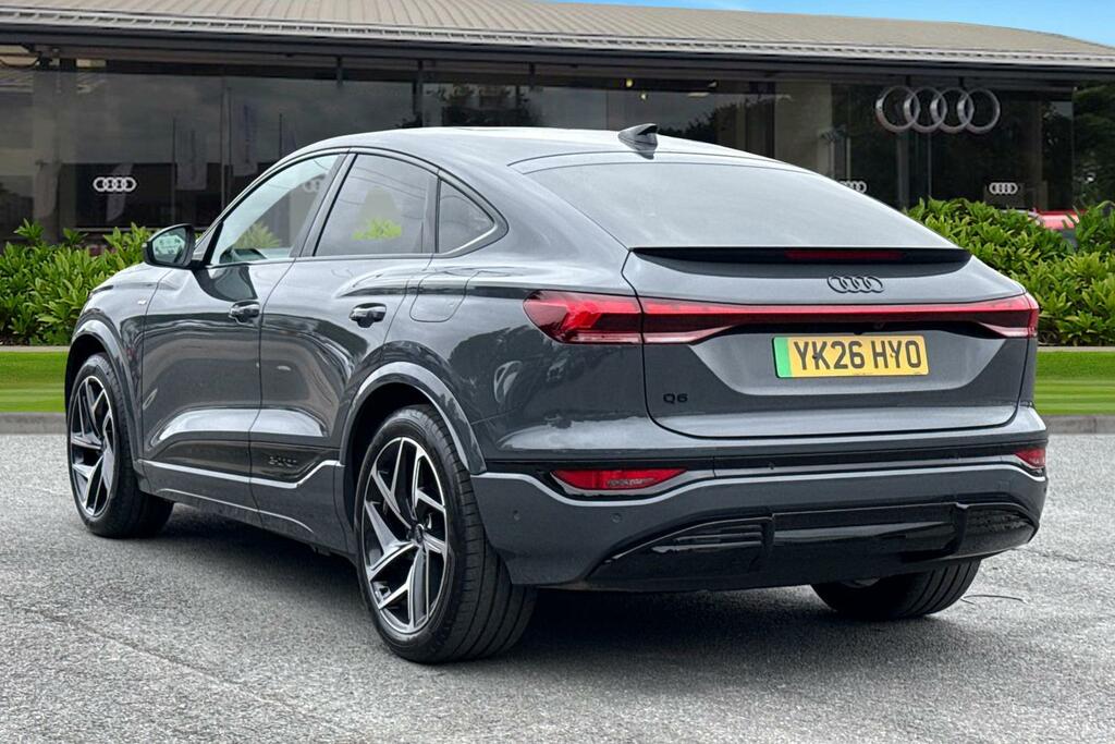 Audi Q6 E-Tron Q6 Sportback Edition 1 E-tron Performance 225,00 K Grey #2