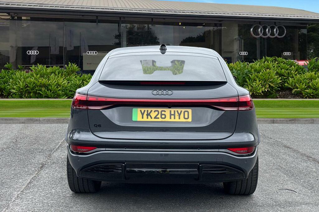 Audi Q6 E-Tron Q6 Sportback Edition 1 E-tron Performance 225,00 K Grey #4
