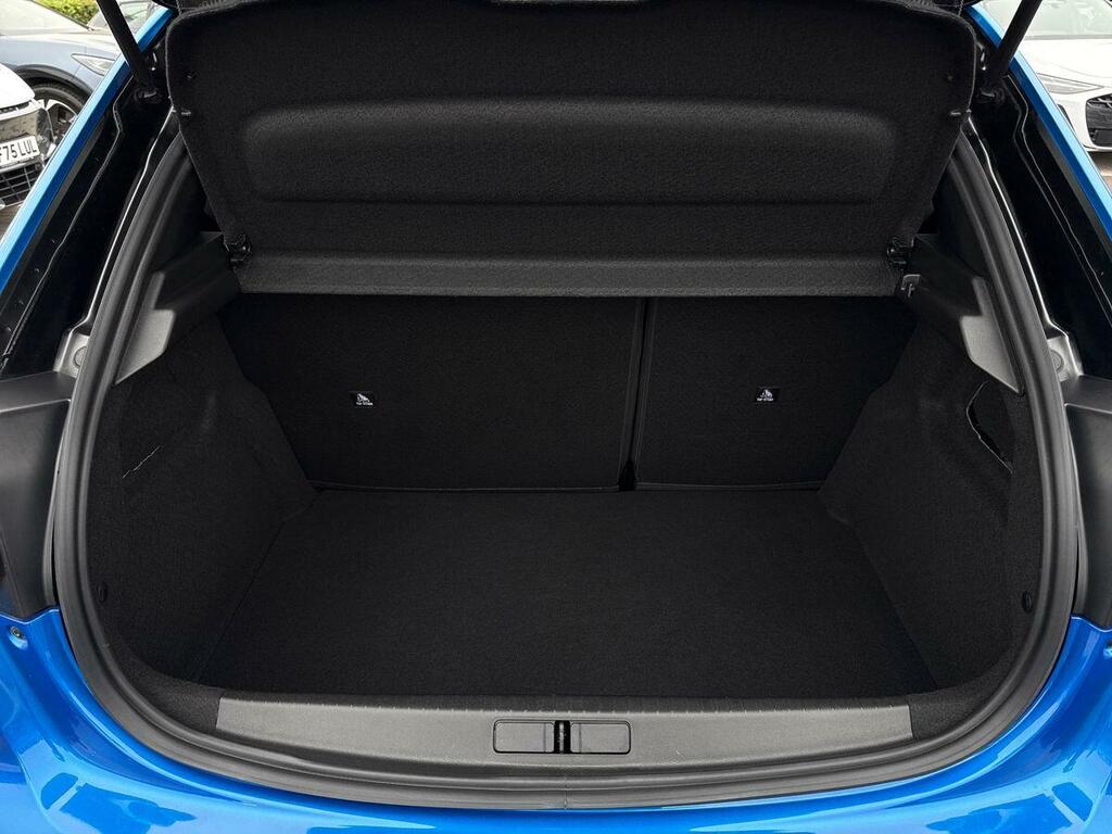 Peugeot 208 1.2 Puretech 100 Active Grey #9