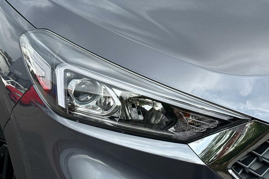Hyundai Tucson Grey #25