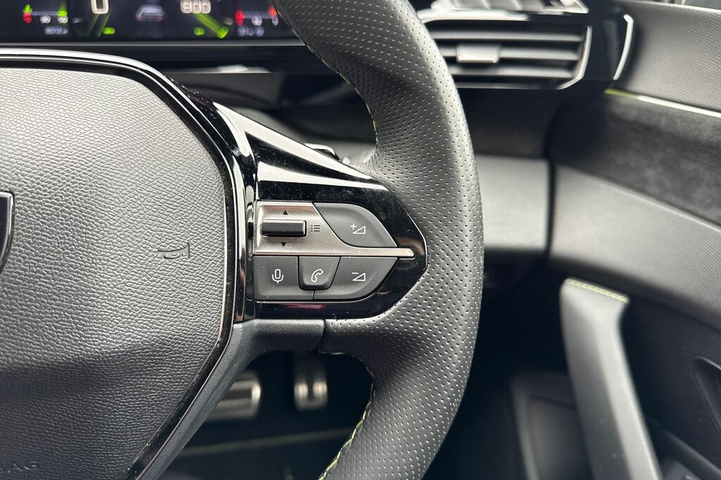 Peugeot 408 Fastback 1.2 Puretech Gt E Black #39