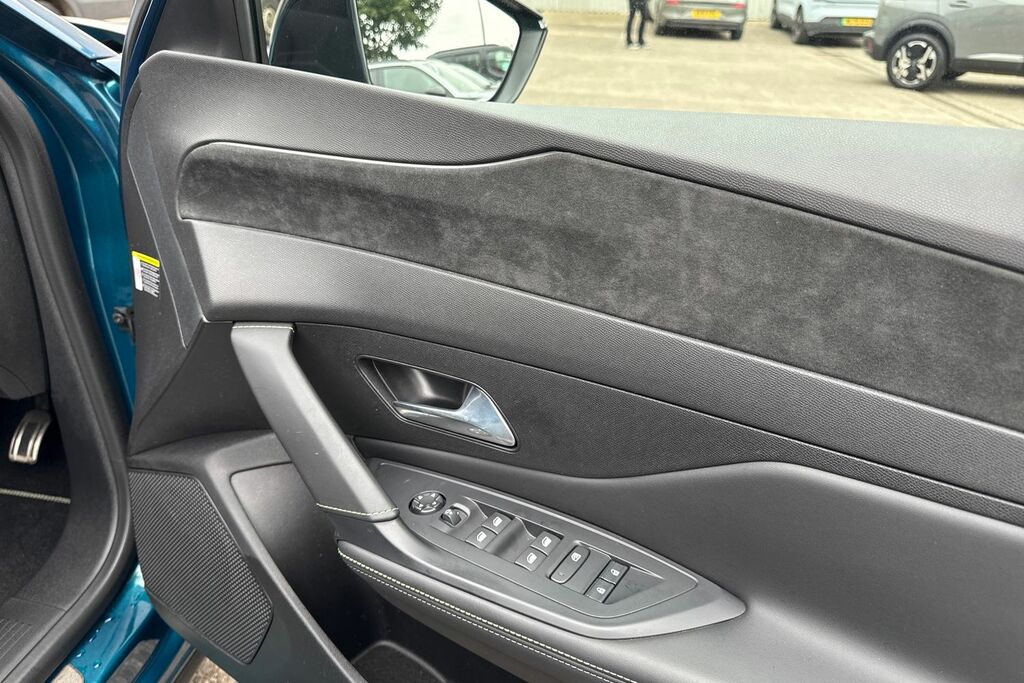 Peugeot 408 Fastback 1.2 Puretech Gt E Black #20
