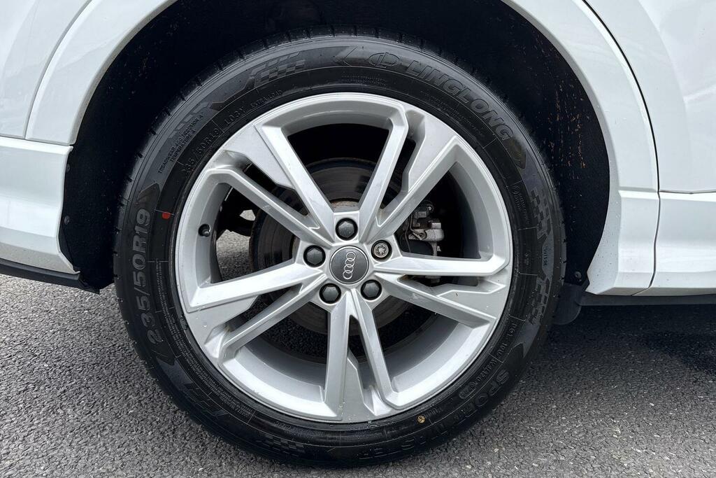 Audi Q3 1.5 Tfsi Cod 35 Edition 1 Sportback S Tronic Grey #9