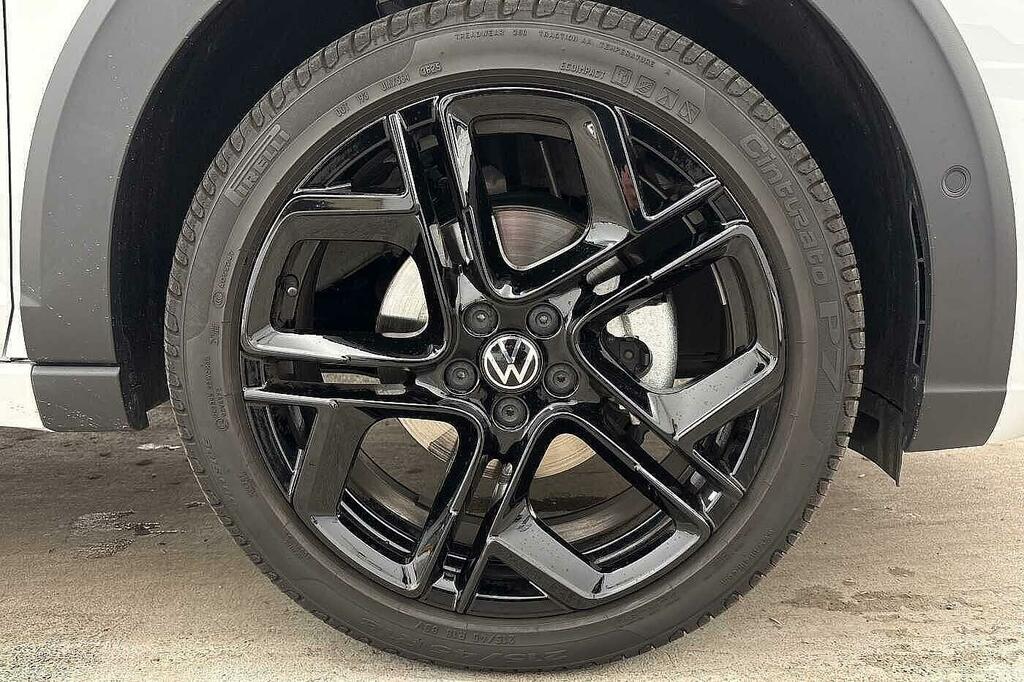 Volkswagen Taigo 1.5 Tsi 150 Black Edition Dsg White #5