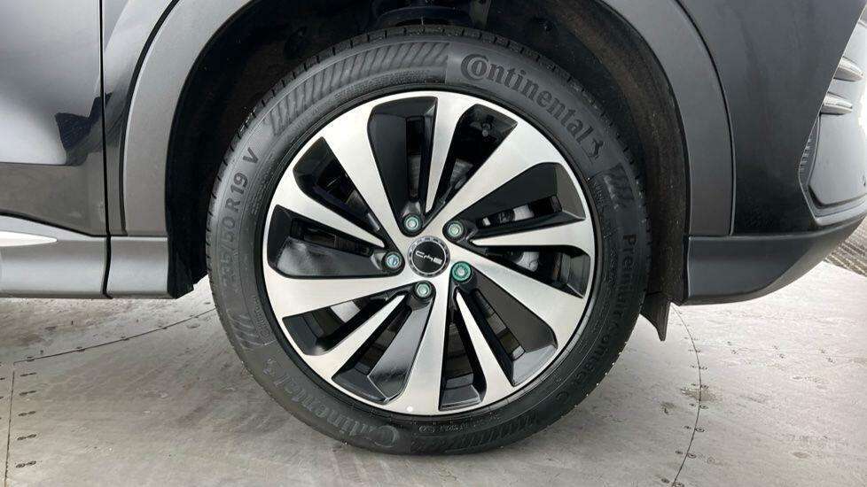 Byd Seal U 1.5 Dm-i Comfort White #18