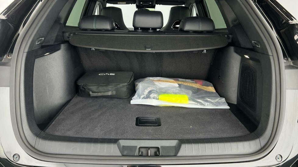 Byd Seal U 1.5 Dm-i Comfort White #14