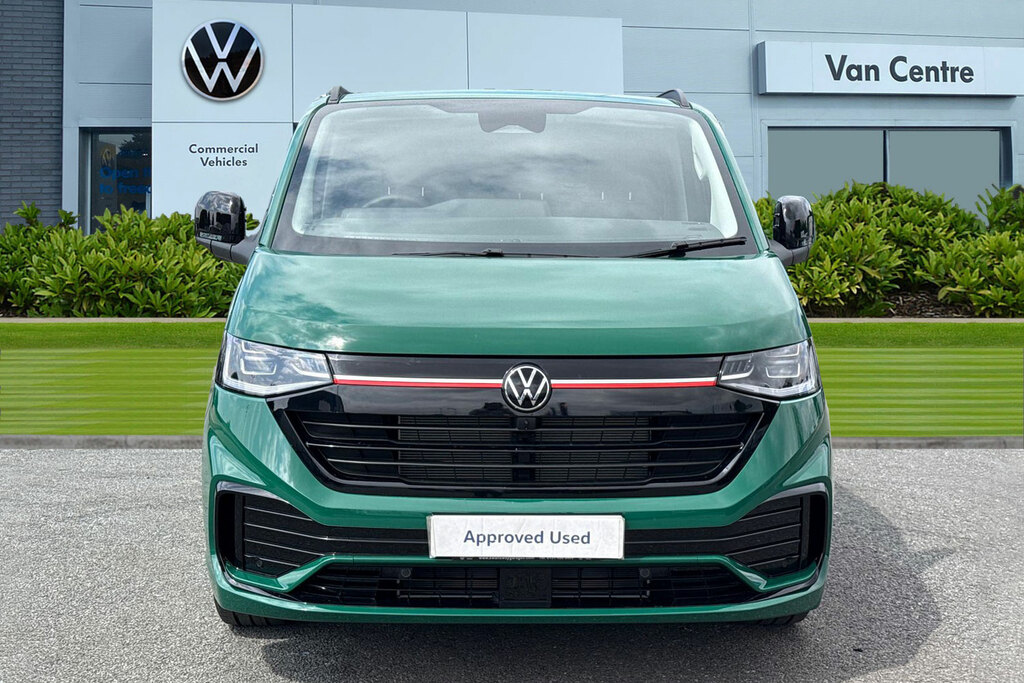 Volkswagen Transporter Sportline 2.0 Tdi 170 Sportline Van 5 Plus Green #5