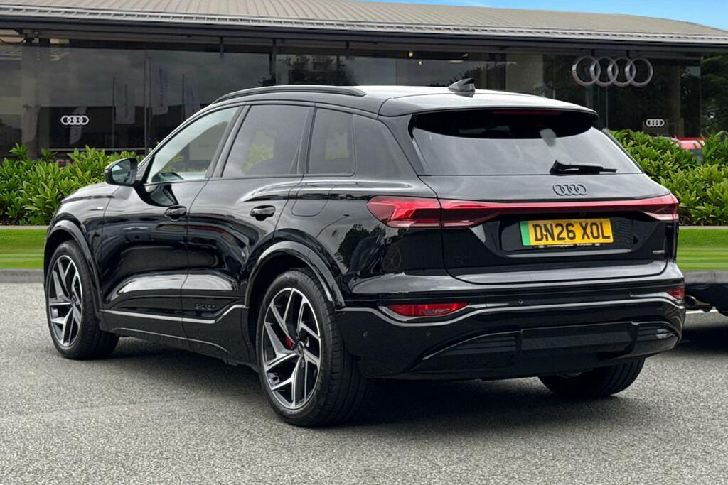Audi Q6 E-Tron Q6 Suv Edition 1 E-tron Quattro 285,00 Kw Black #2