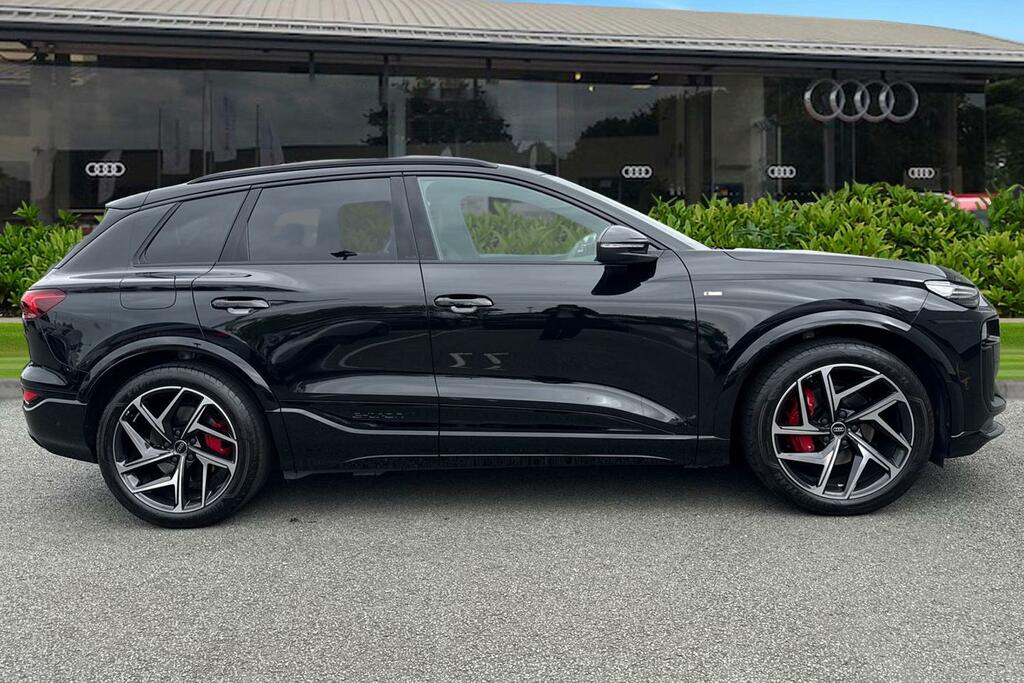 Audi Q6 E-Tron Q6 Suv Edition 1 E-tron Quattro 285,00 Kw Black #3