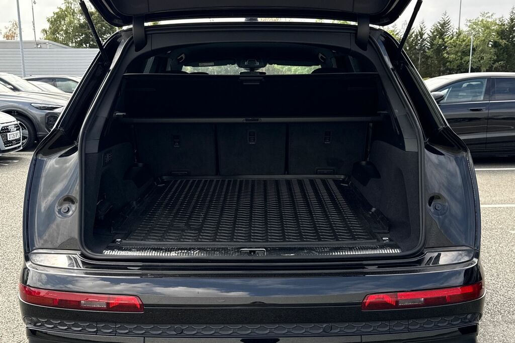 Audi SQ7 Suv Black Edition Tfsi 507 Ps Tiptronic Black #6