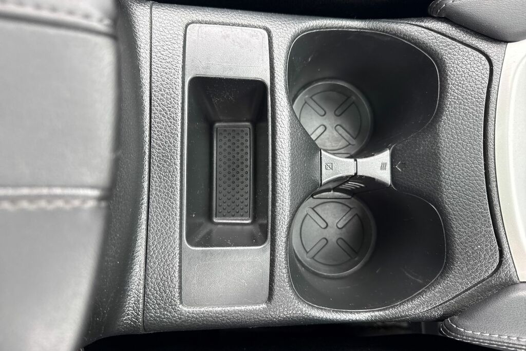 Nissan X-Trail Tekna Black #28