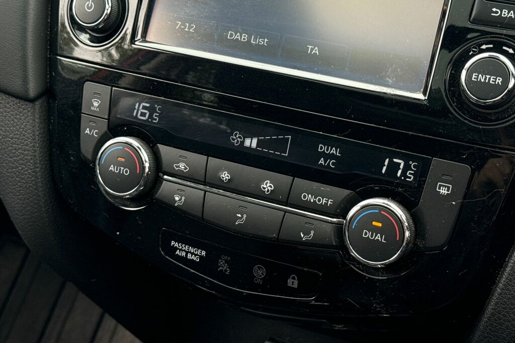 Nissan X-Trail Tekna Black #21