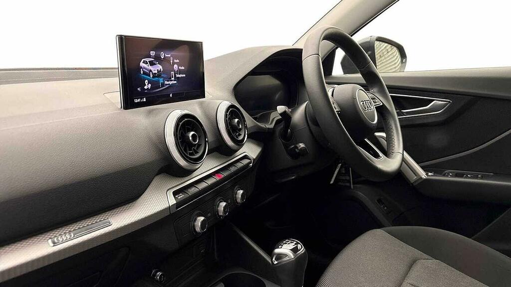Audi Q2 35 Tfsi Sport Grey #2
