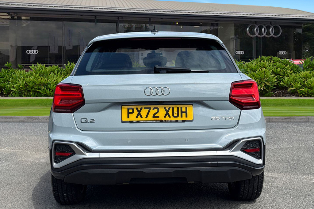 Audi Q2 S Line 35 Tfsi 150 Ps S Tronic Grey #4