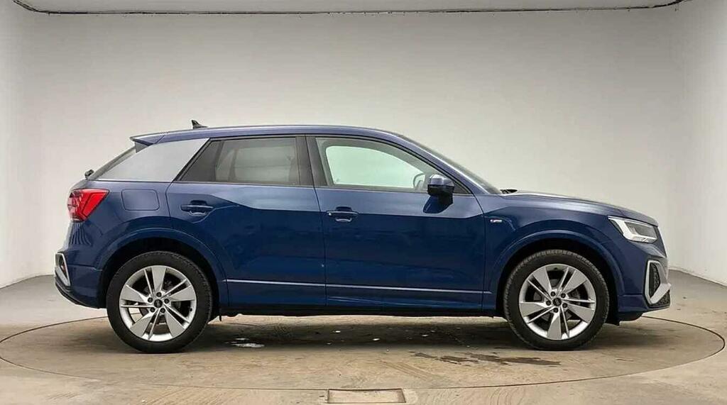 Audi Q2 S Line 35 Tfsi 150 Ps S Tronic Blue #4