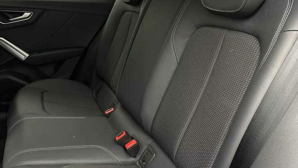 Audi Q2 35 Tfsi S Line S Tronic Silver #7