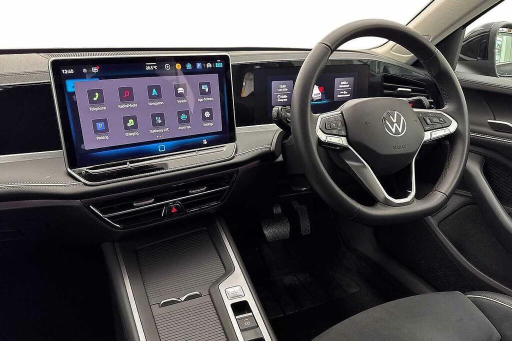 Volkswagen Passat 1.5 Tsi Ehybrid Life Dsg Black #2