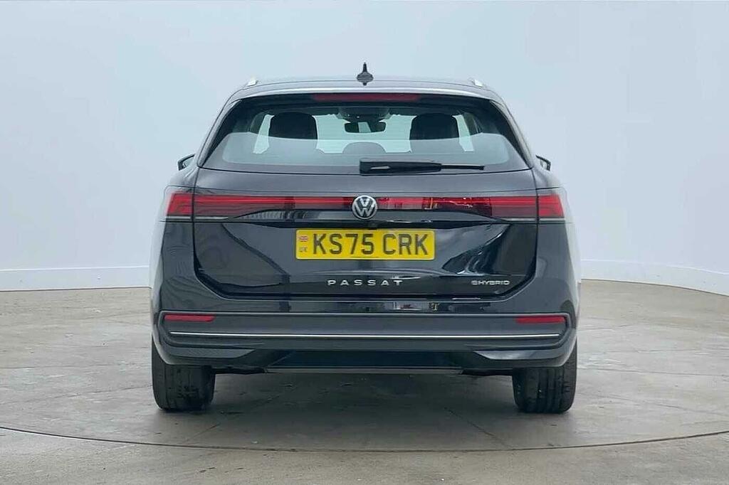 Volkswagen Passat Estate White #8