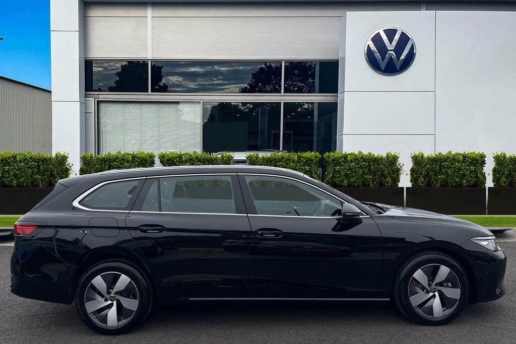 Volkswagen Passat 1.5 Tsi Ehybrid Life Dsg Black #3