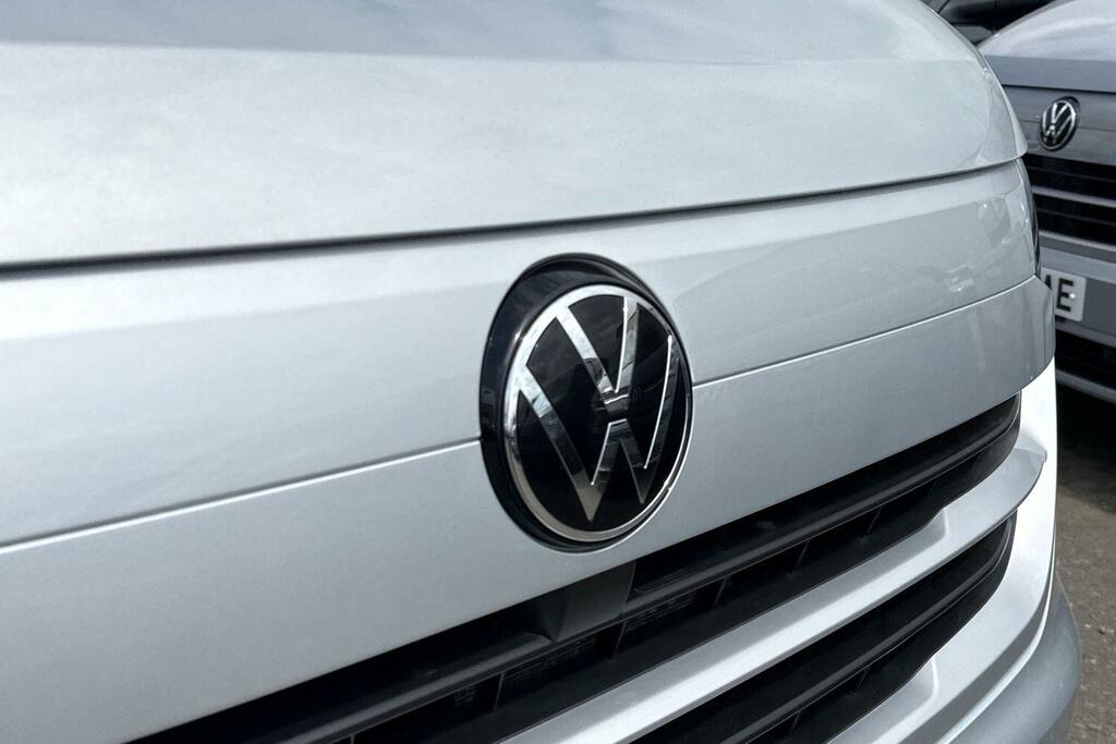 Volkswagen Transporter 2.0 Tdi 150 Commerce Plus Van White #26