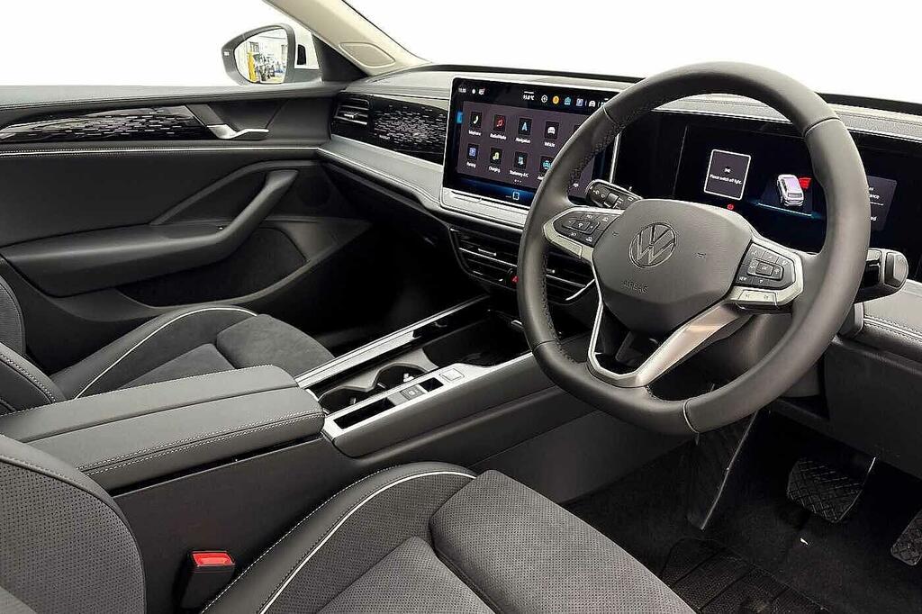Volkswagen Passat 1.5 Tsi Ehybrid Elegance Dsgdelivery Mileage White #6