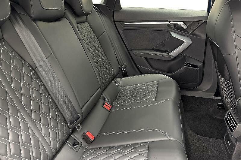 Audi A3 Black Edition 35 Tfsi 150 Ps S Tronic White #9