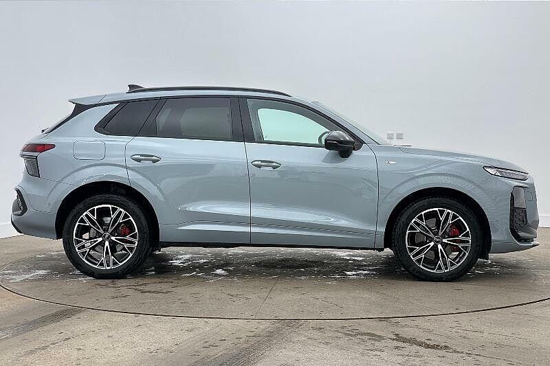 Audi Q3 Suv Launch Edition Tfsi Quattro 265 Ps S Tronic Grey #3