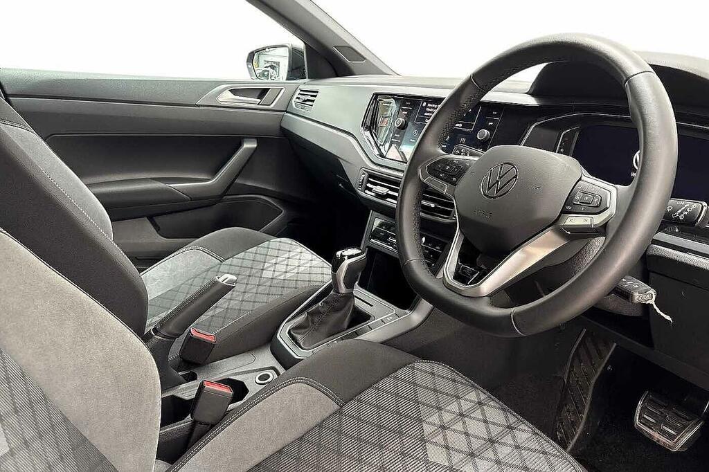 Volkswagen Polo 1.0 Tsi 115 R-line Dsg Black #6