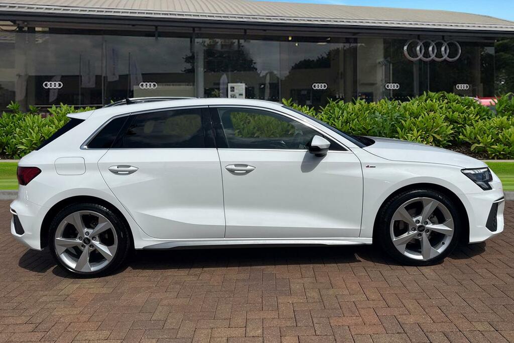 Audi A3 30 Tfsi S Line S Tronic White #3