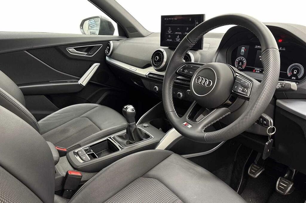 Audi Q2 30 Tfsi 116 S Line Grey #6