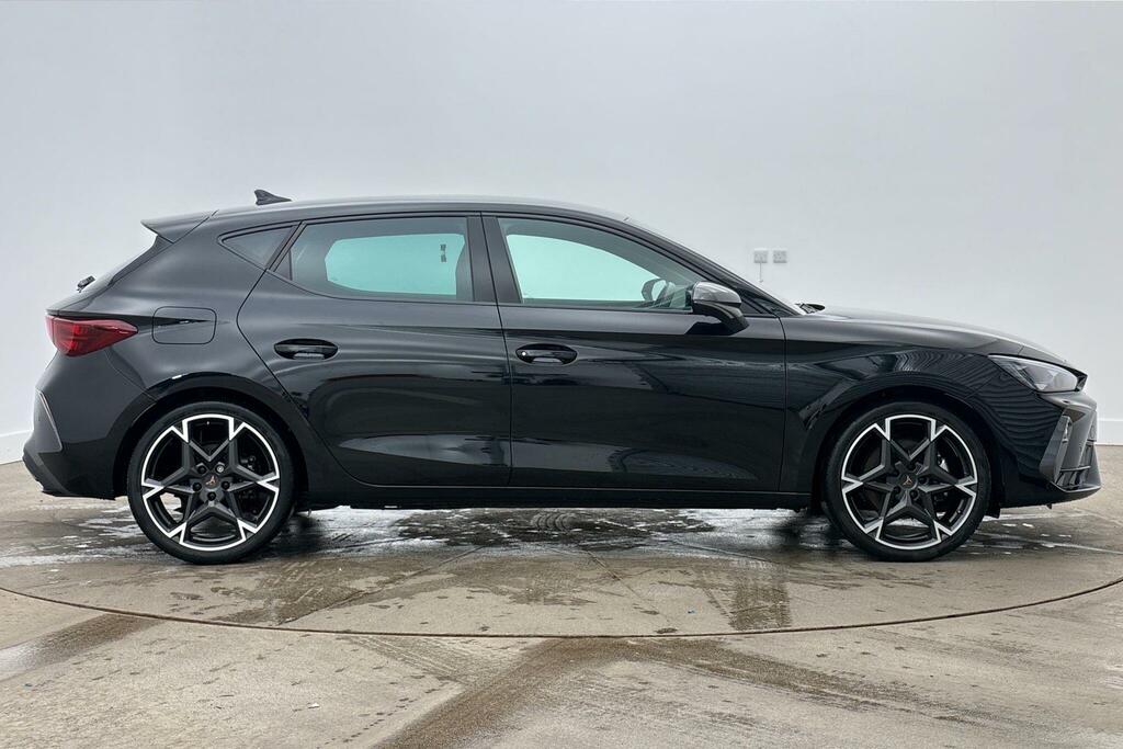 Cupra Leon 1.5 Etsi 150 V2 Dsg Black #4
