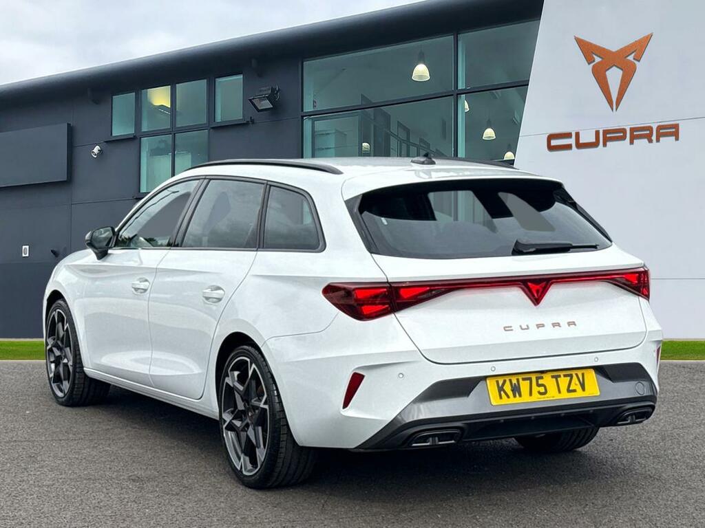 Cupra Leon 1.5 Etsi 150 V2 Dsg White #2
