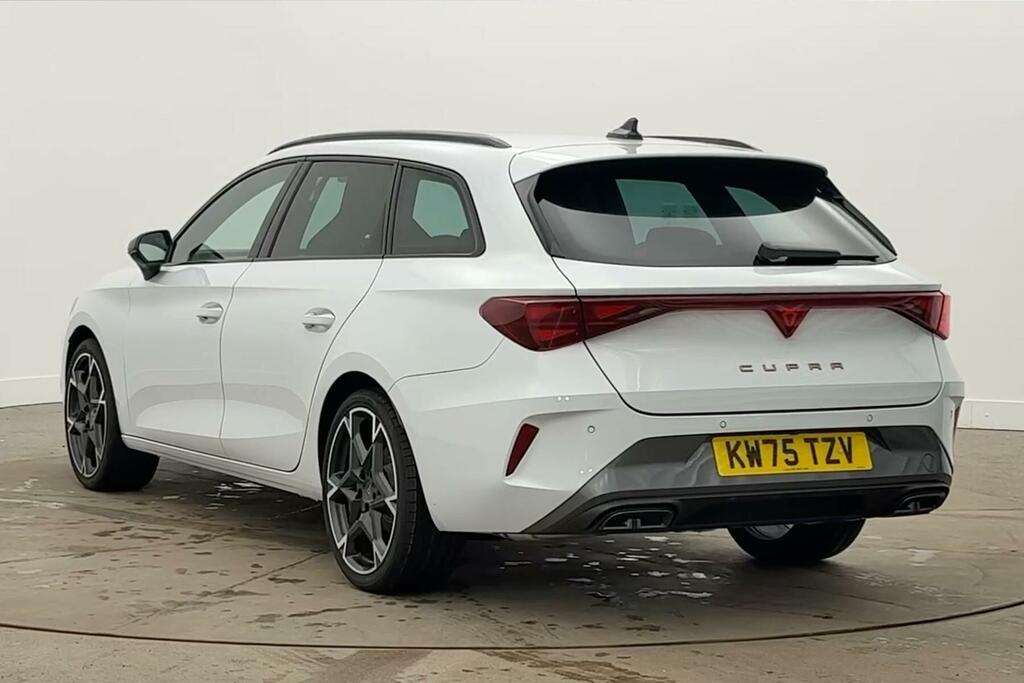 Cupra Leon 1.5 Etsi 150 V2 Dsg White #3
