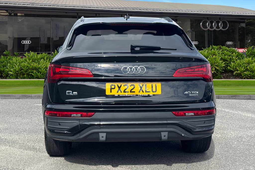Audi Q5 2.0 Tdi 40 Edition 1 Sportback S Tronic Quattro Eu PX22XLU Black #4