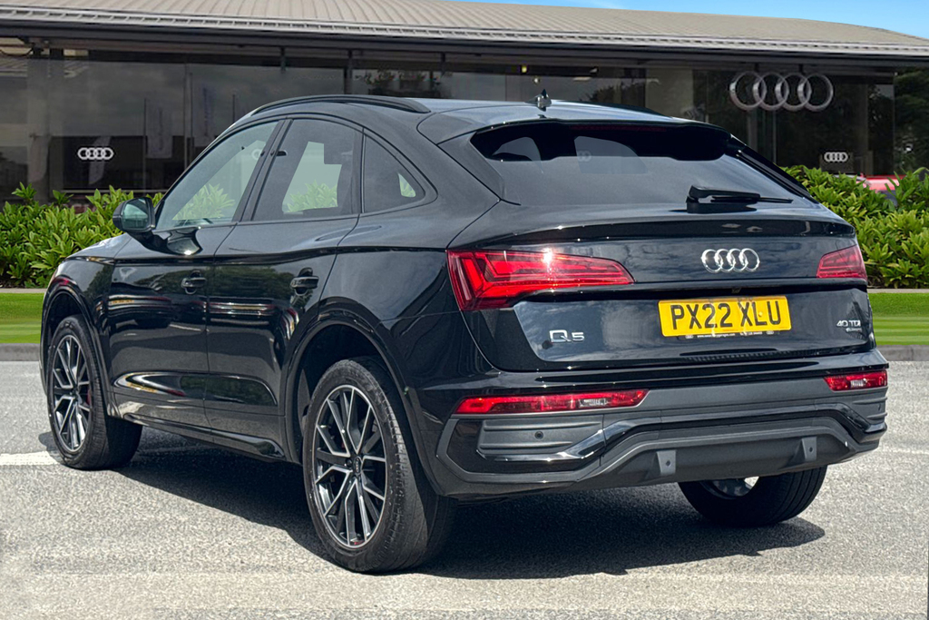 Audi Q5 2.0 Tdi 40 Edition 1 Sportback S Tronic Quattro Eu PX22XLU Black #2