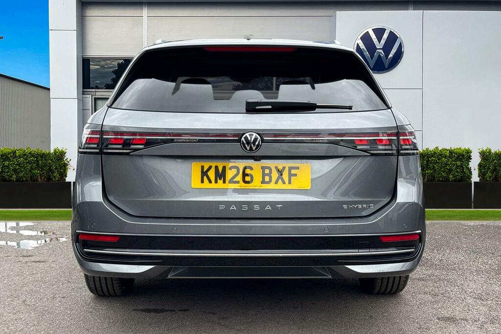 Volkswagen Passat 1.5 Tsi Ehybrid Elegance Dsg Vat Qualifying, Grey #4