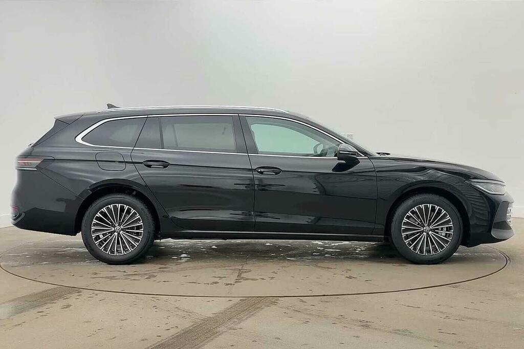 Volkswagen Passat 1.5 Tsi Ehybrid Elegance Dsg Sunroof, Electr Black #4